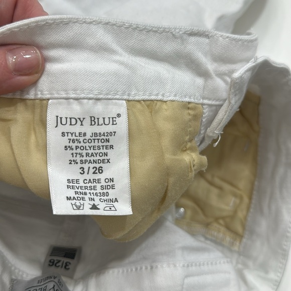 Judy Blue Mid Rise Button Fly White Stretch Skinny Jean item # 6O - Picture 5 of 6
